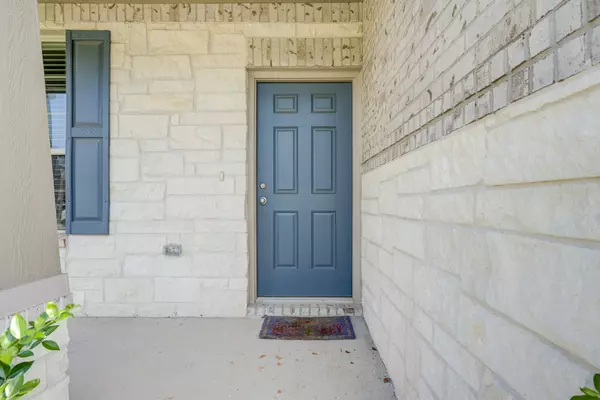338 Shady Cedar Hill LN, Conroe, TX 77378