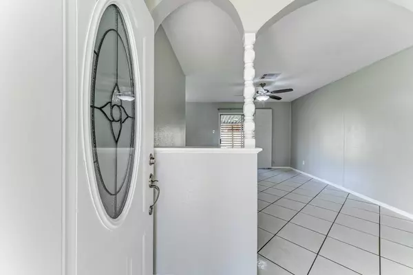 7618 Deadwood DR, Houston, TX 77040