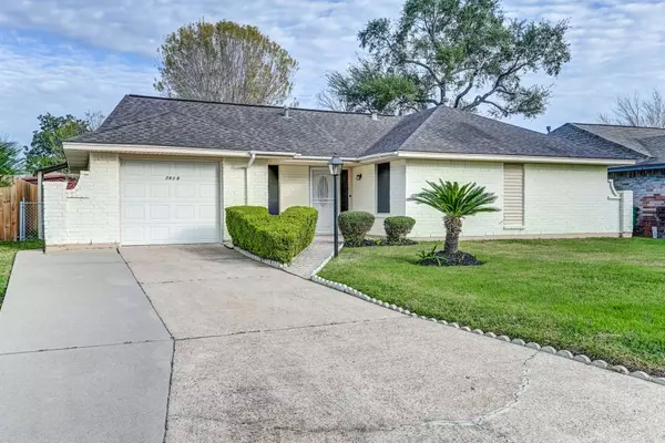 7618 Deadwood DR, Houston, TX 77040