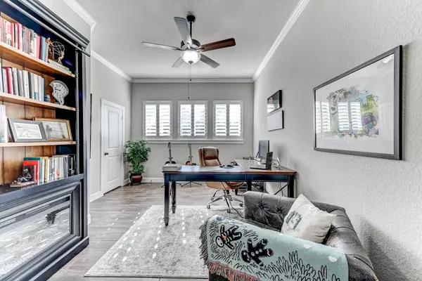 404 Summit Ridge CT, Conroe, TX 77318