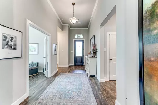 404 Summit Ridge CT, Conroe, TX 77318