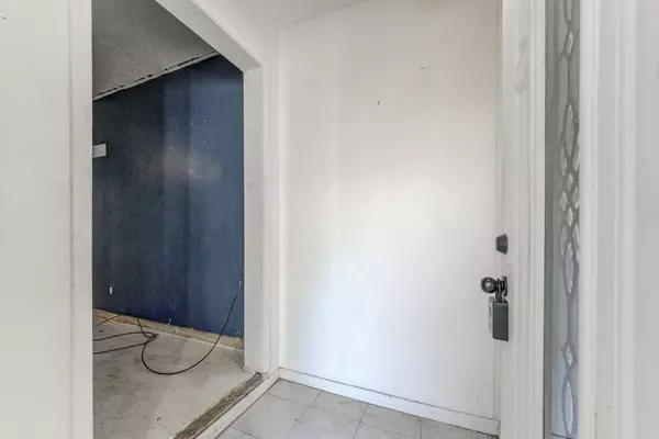 2805 N Houston DR, La Marque, TX 77568