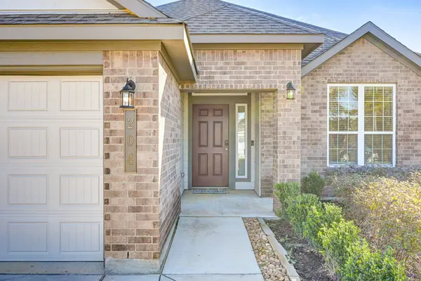 204 Shoreview DR, Conroe, TX 77303