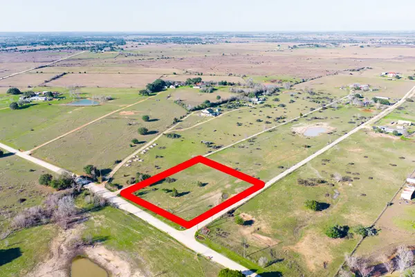 682 Schultz RD S, Sealy, TX 77474