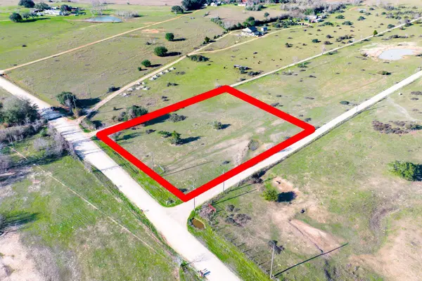 682 Schultz RD S, Sealy, TX 77474