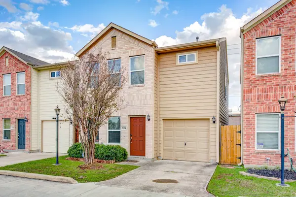 5124 Pinemont PL, Houston, TX 77092