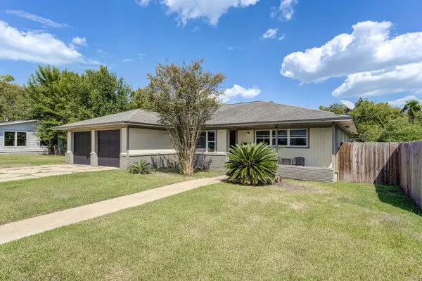 1908 Mississippi ST, Baytown, TX 77520