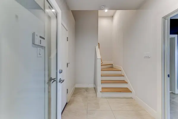 2705 St Emanuel ST, Houston, TX 77004