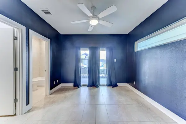 2705 St Emanuel ST, Houston, TX 77004
