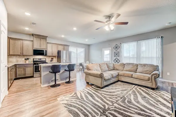 9214 Penfield DR, Rosharon, TX 77583