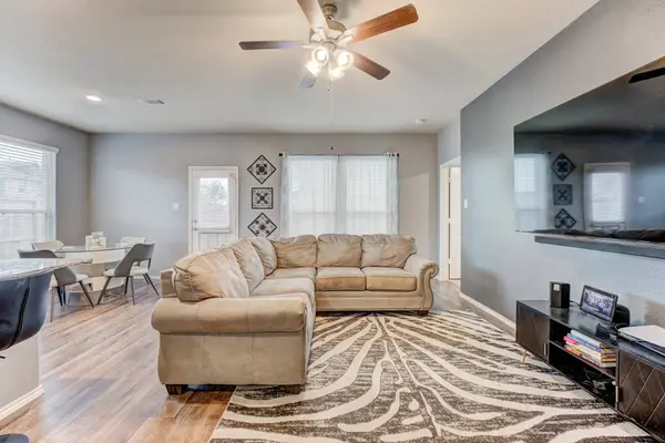 9214 Penfield DR, Rosharon, TX 77583