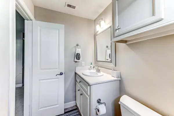 1325 W 24th ST #D, Houston, TX 77008