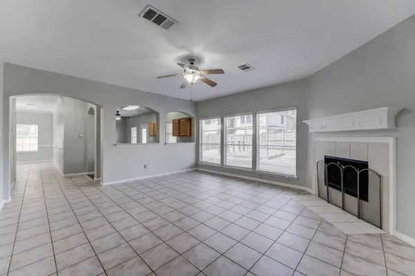 12415 Silversmine DR, Houston, TX 77014