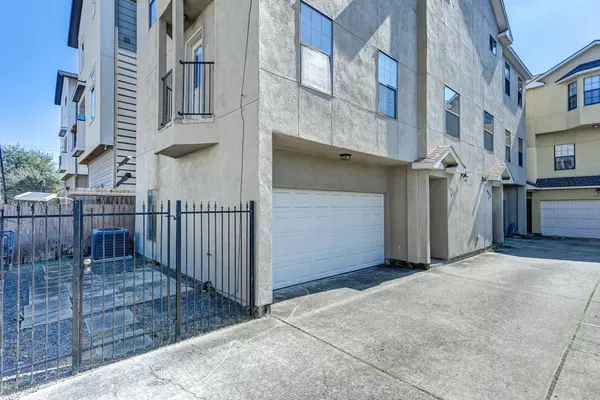 4323 Marina ST #A, Houston, TX 77007