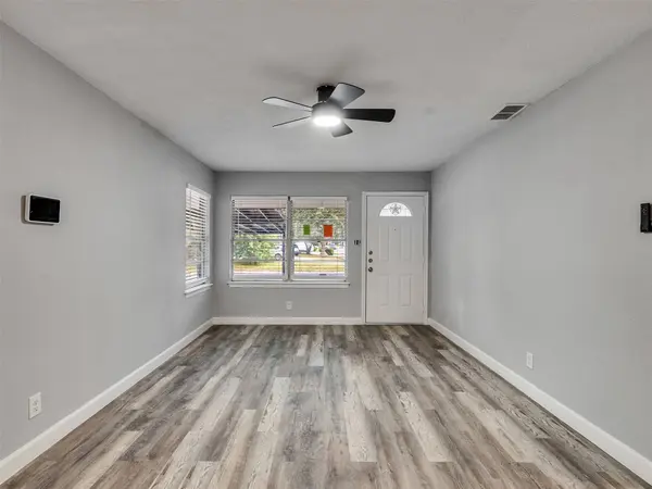 7914 Belbay ST, Houston, TX 77033