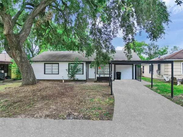 7914 Belbay ST, Houston, TX 77033