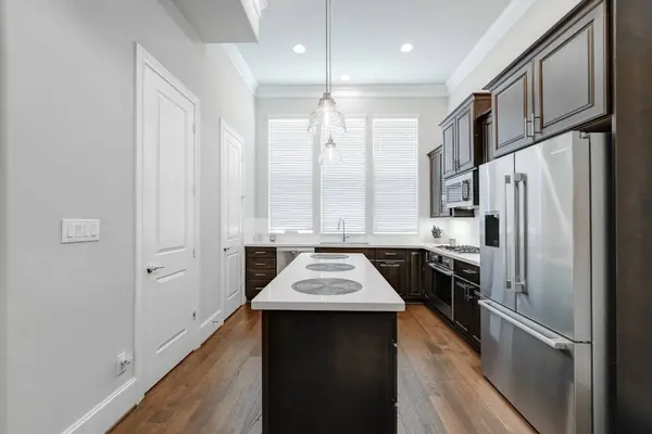 8648 Emnora LN, Houston, TX 77080