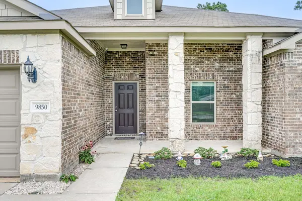 9850 Hunter Springs DR, Conroe, TX 77306