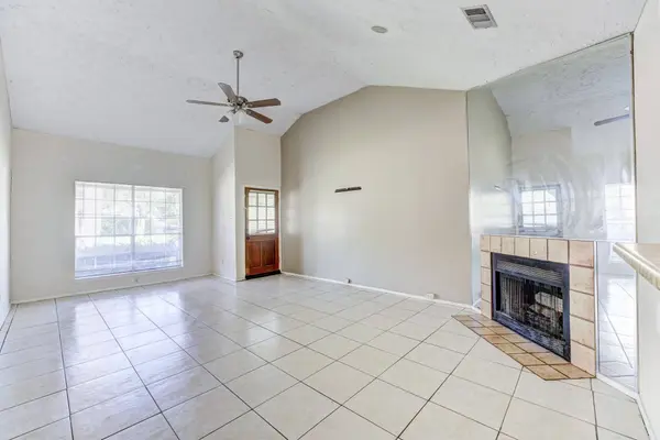 3834 Westheimer Place DR, Houston, TX 77082