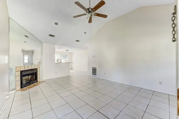 3834 Westheimer Place DR, Houston, TX 77082