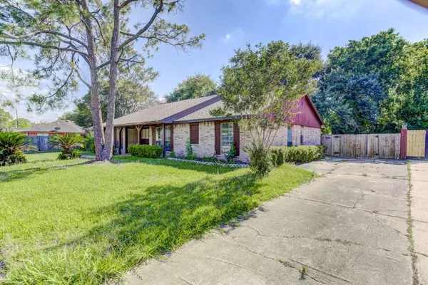 3834 Westheimer Place DR, Houston, TX 77082