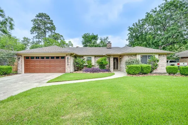 806 S Hyannis Port ST, Crosby, TX 77532