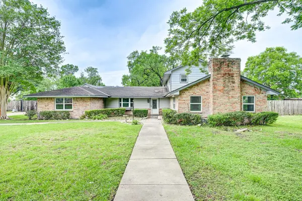 4709 Frontier DR, Houston, TX 77041