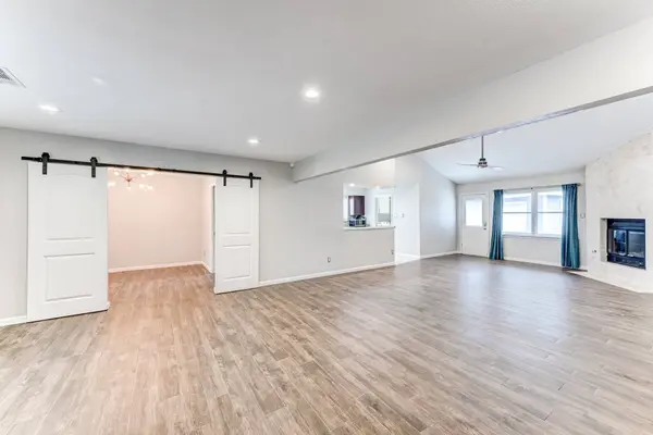 6034 Cartagena ST, Houston, TX 77035