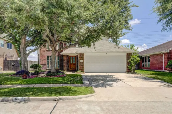 6826 River Bluff DR, Houston, TX 77085