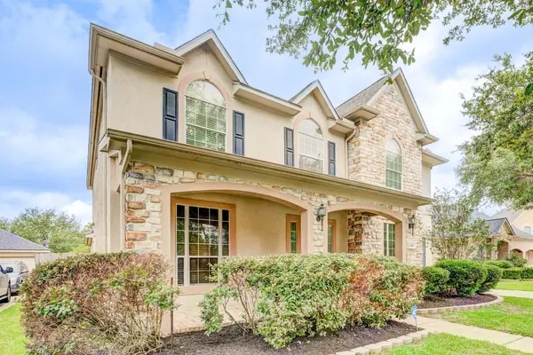 2104 Windy Shores DR, Pearland, TX 77584