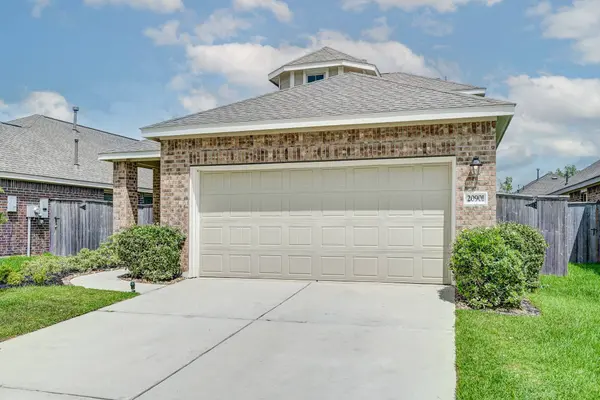 20901 Cropani Shadow DR, New Caney, TX 77357