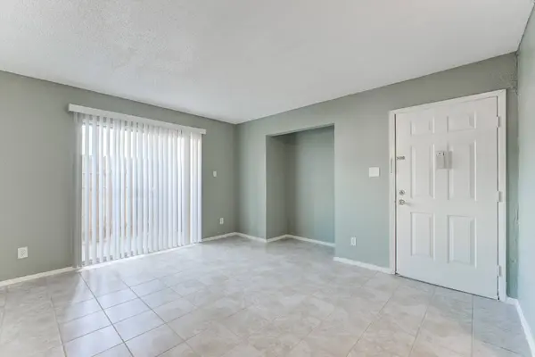 12615 Brookglade CIR #201, Houston, TX 77099