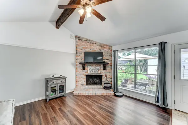 12211 Plumpoint DR, Houston, TX 77099