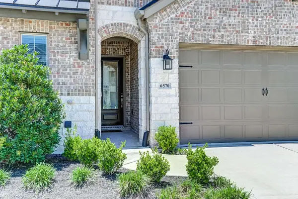 6570 Scarlet Pond LN, Fulshear, TX 77441