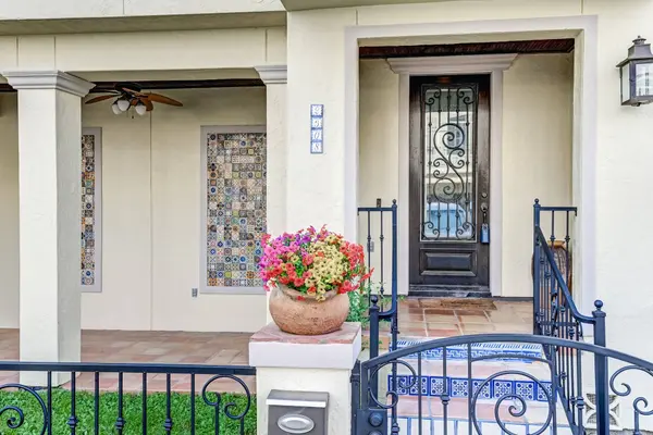 2308 Couch ST, Houston, TX 77008