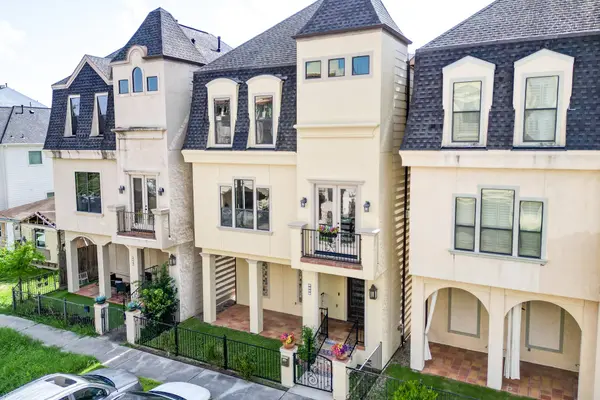 2308 Couch ST, Houston, TX 77008
