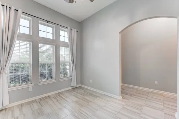 255 Dale Ridge LN, Dickinson, TX 77539