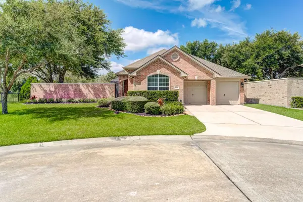 2425 Spellbrook CT