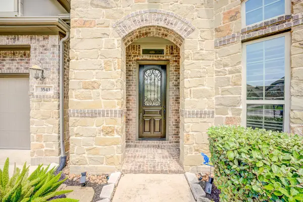 3543 Morning Hill CT, Pearland, TX 77584