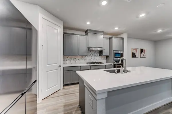 9522 Rialto Creek DR, Cypress, TX 77433