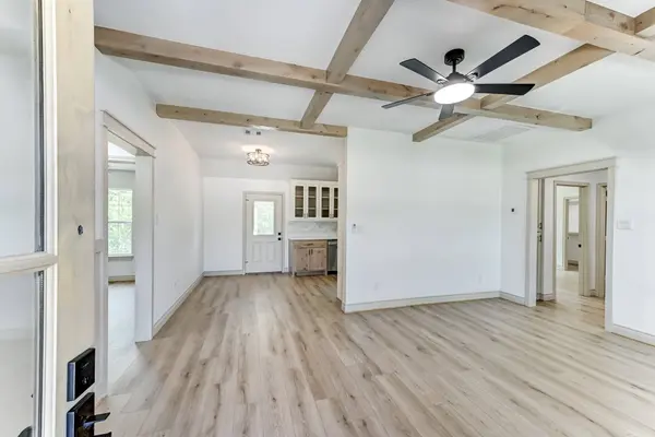 1204 Ada ST, New Waverly, TX 77358