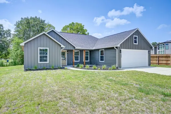 1204 Ada ST, New Waverly, TX 77358