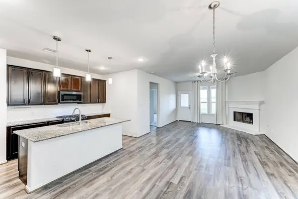 7458 Sunlit Harbor DR, Cypress, TX 77433