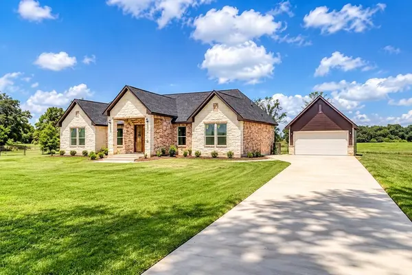 1720 Flintlock CT, Angleton, TX 77515