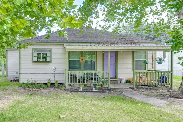 1104 Mabry RD