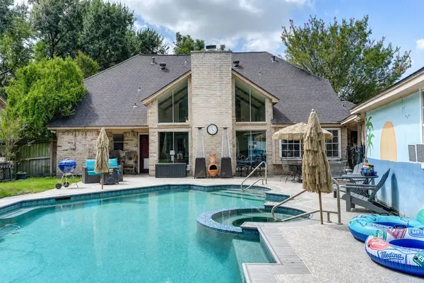 16310 Acapulco DR, Jersey Village, TX 77040