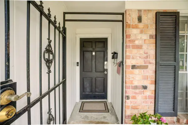 11819 S Nottingham CIR, Houston, TX 77071