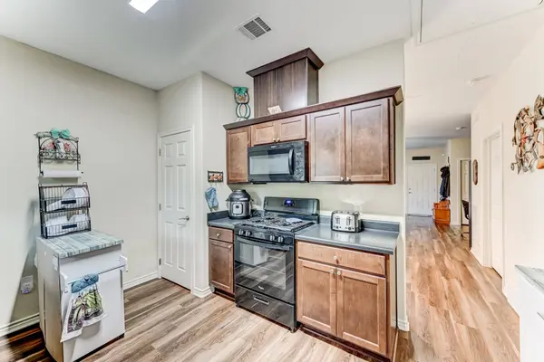 301 Bayou DR, Channelview, TX 77530