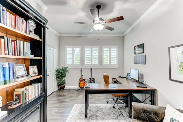 404 Summit Ridge CT, Willis, TX 77318