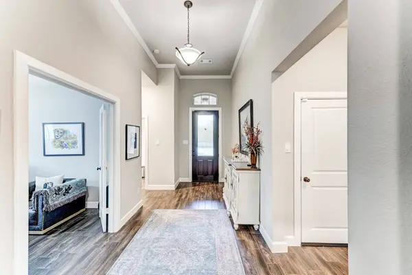 404 Summit Ridge CT, Willis, TX 77318